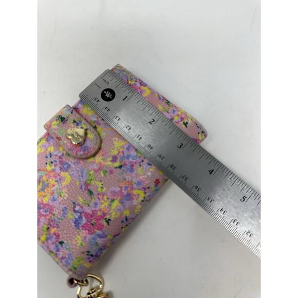 Betsey Johnson Wallet Pink Floral Card Holder ID Window Heart Magnetic - Picture 4 of 6